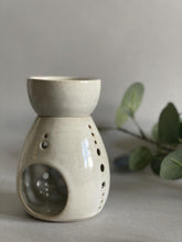 Load image into Gallery viewer, viCeramics Handmade Wax Warmer - Clevedon Candle Co.