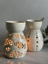 Load image into Gallery viewer, viCeramics Handmade Wax Warmer - Clevedon Candle Co.