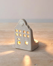 Load image into Gallery viewer, Ceramic Tea Light Houses

